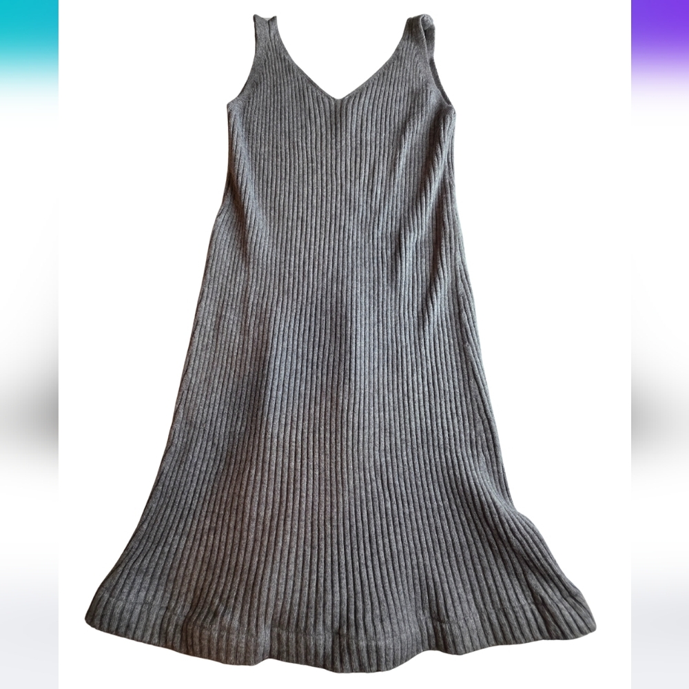 Gray Ribbed Knit Skirt